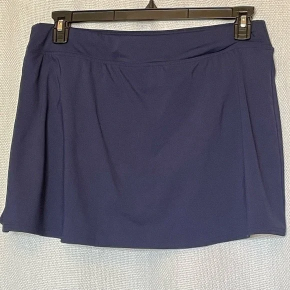 Lands End navy skort - Picture 3 of 5